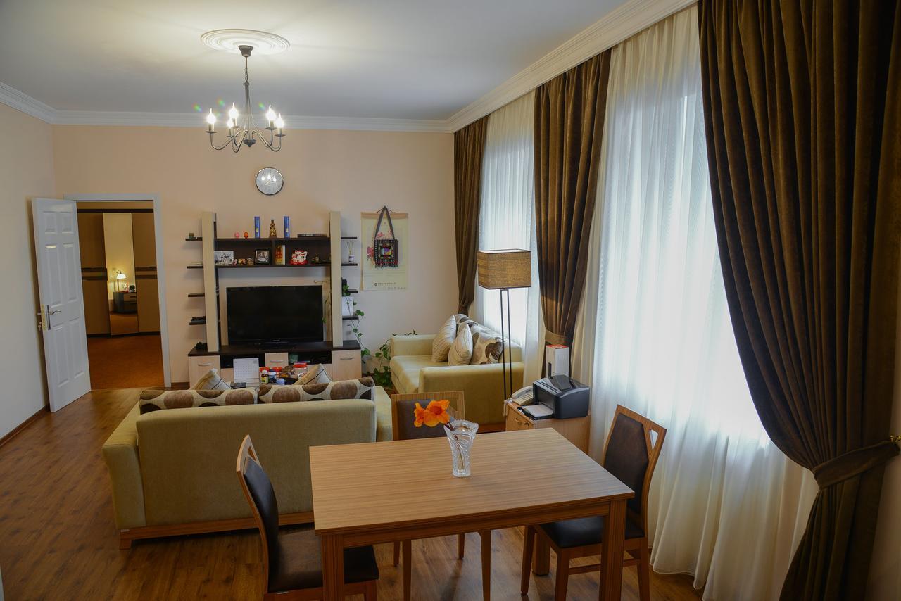 באקו City Mansion Aparthotel מראה חיצוני תמונה