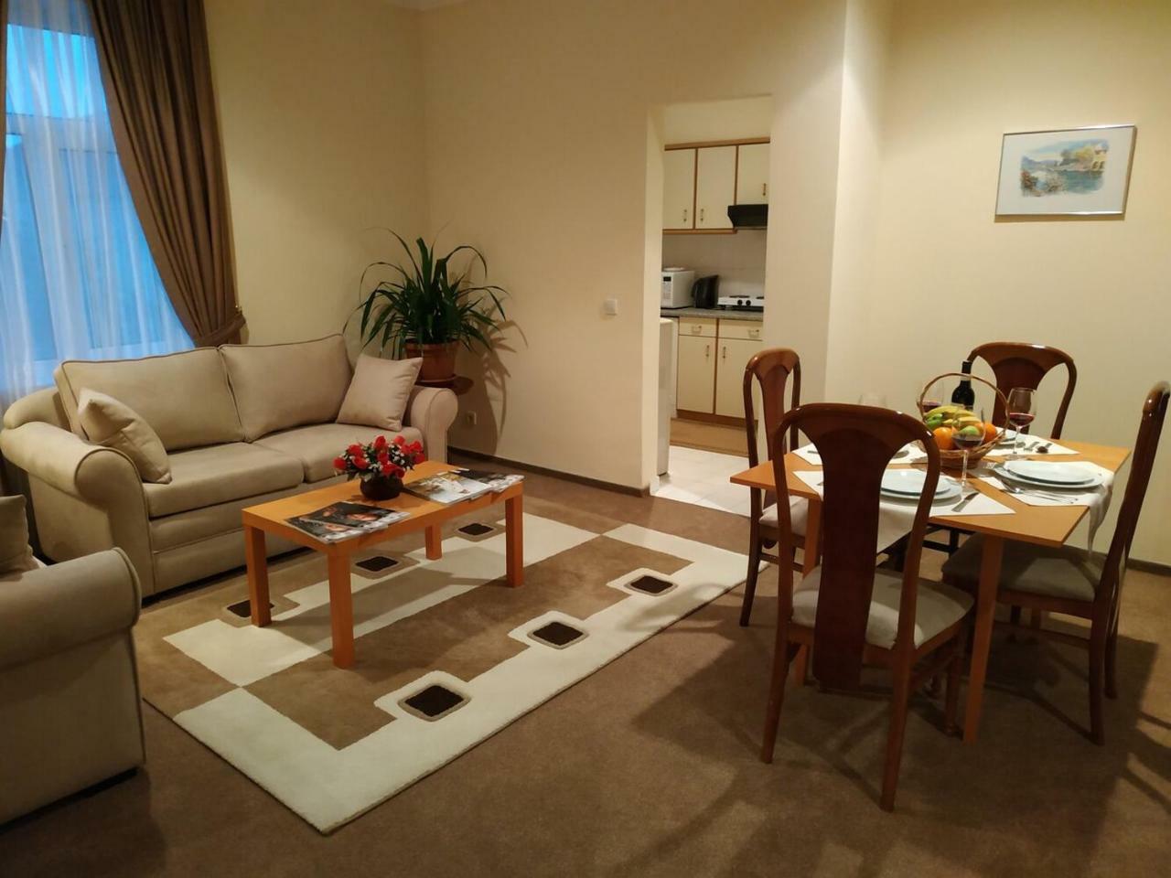 באקו City Mansion Aparthotel מראה חיצוני תמונה